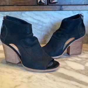 Black Vince Camuto Booties